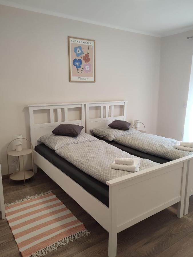 Voeroesko Apartmanhaz Balatonalmádi Exteriér fotografie
