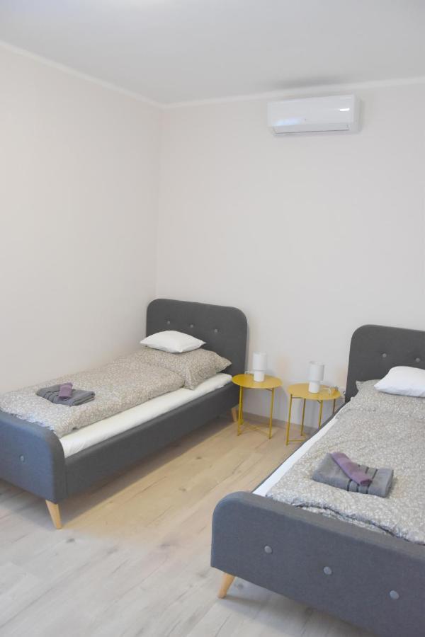 Voeroesko Apartmanhaz Balatonalmádi Exteriér fotografie