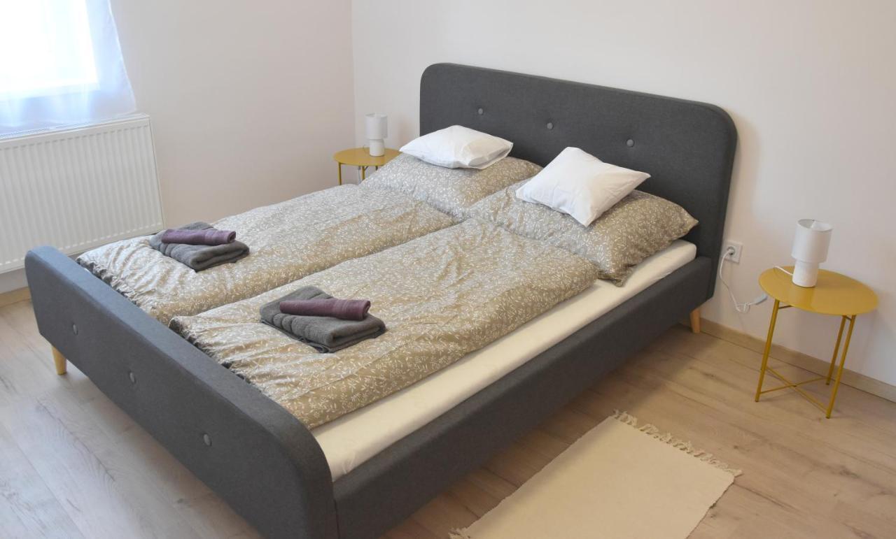Voeroesko Apartmanhaz Balatonalmádi Exteriér fotografie